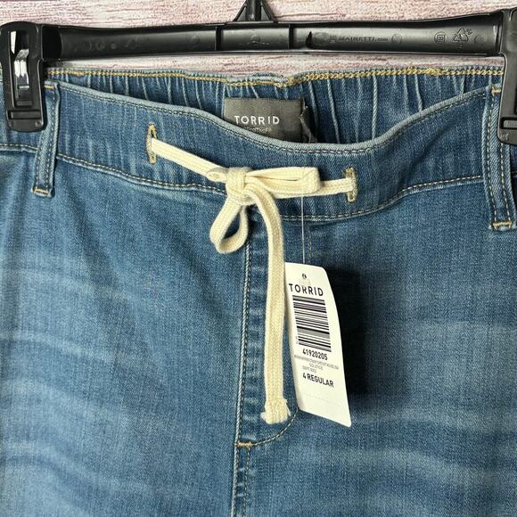 Torrid Weekend Mid Rise Super Soft Boyfriend Straight Pull on Jeans Size 4X New - Picture 8 of 13
